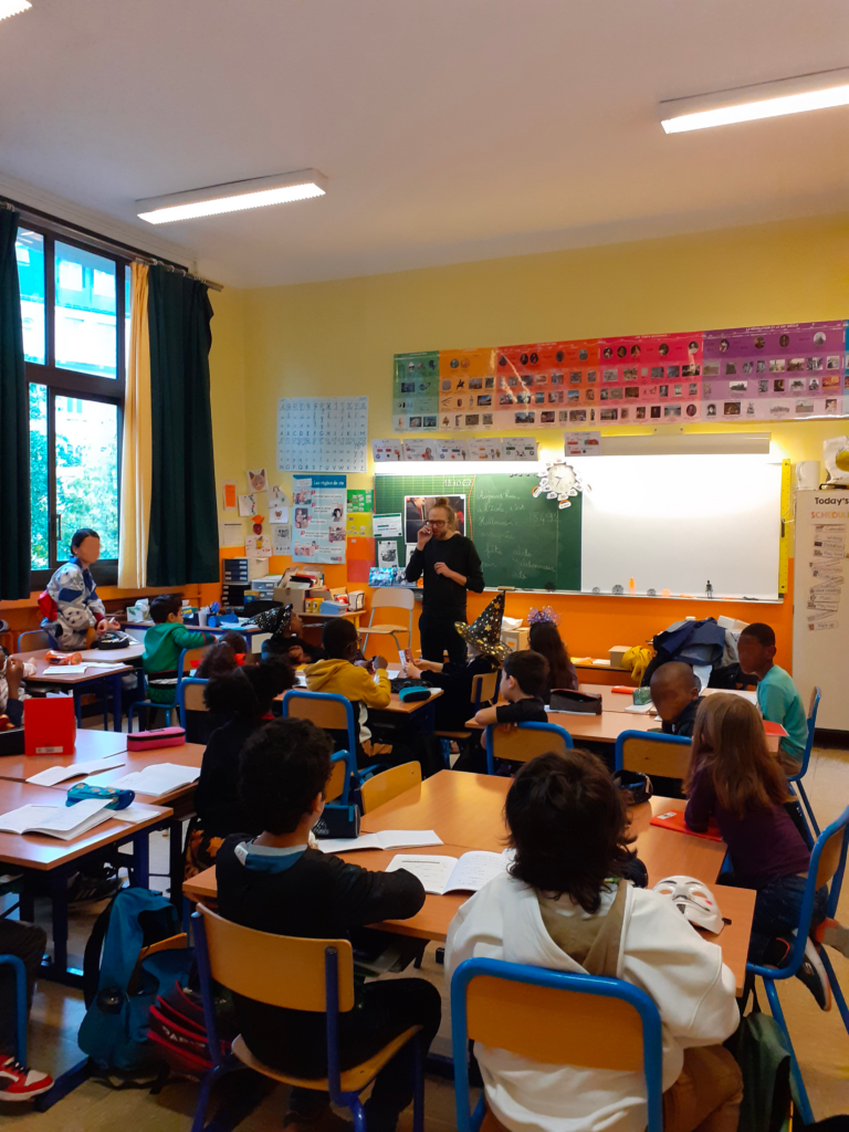 Comment sensibiliser au changement climatique à l’école ? Le projet artistique : Élève un glacier
