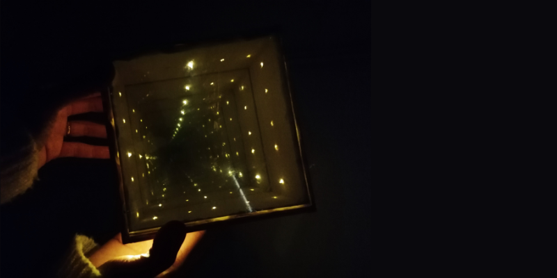 Boîte miroir pour montrer l'infini