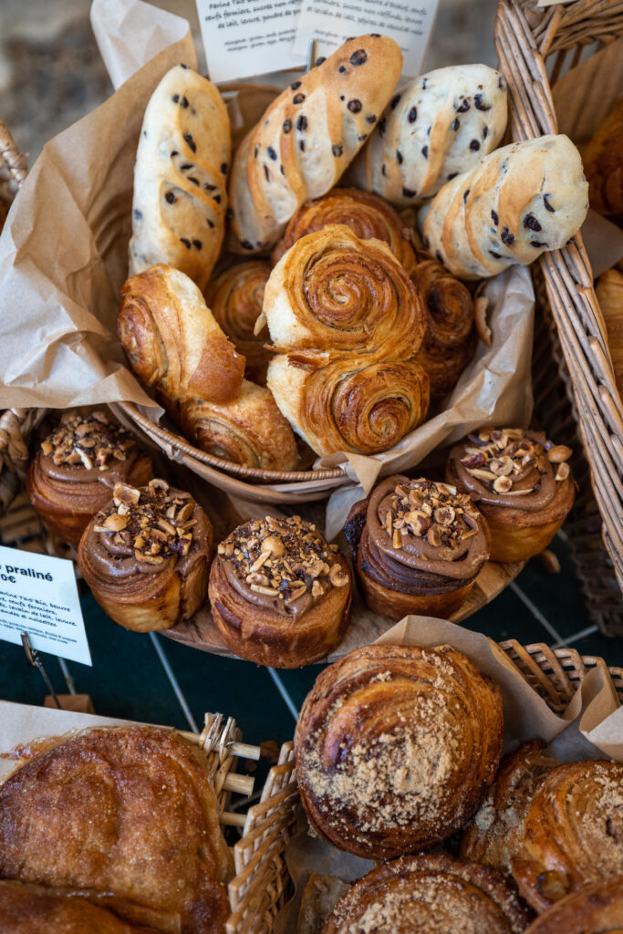 Panier de viennoiseries