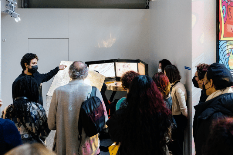 Testez le simulateur de vol de l’expo « Prendre la tangente »
